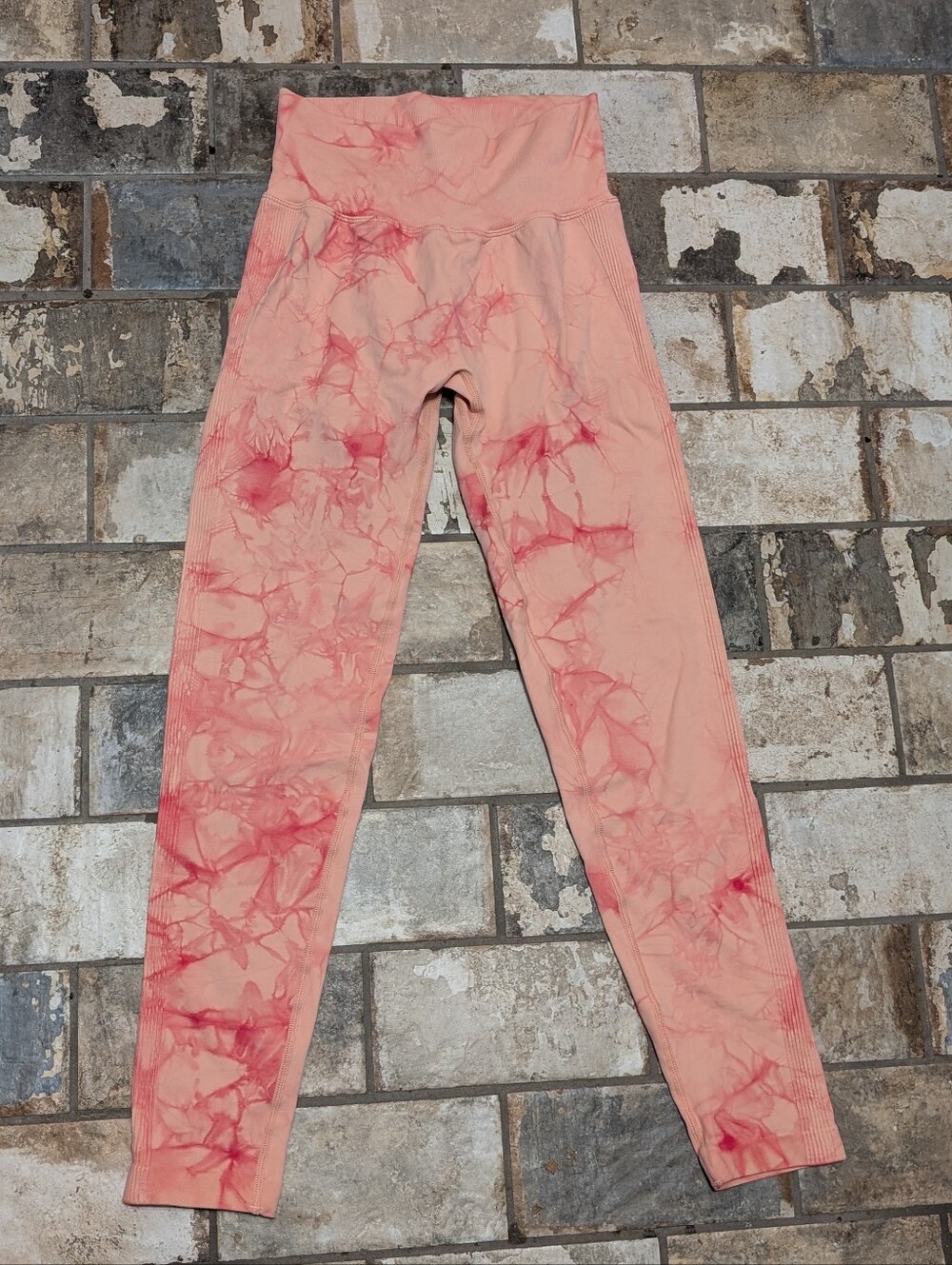 Reign Seamless Tie Dye Scrunch Butt Leggings Peach Pink High Waisted Size S/M